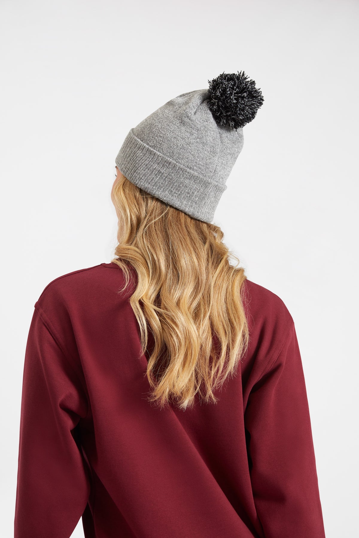 UC413 Pom Pom Beanie